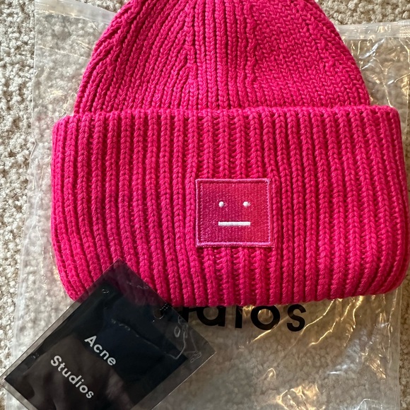 COPY - Acne Studios beanie, hat, hot pink, never worn - Picture 3 of 6